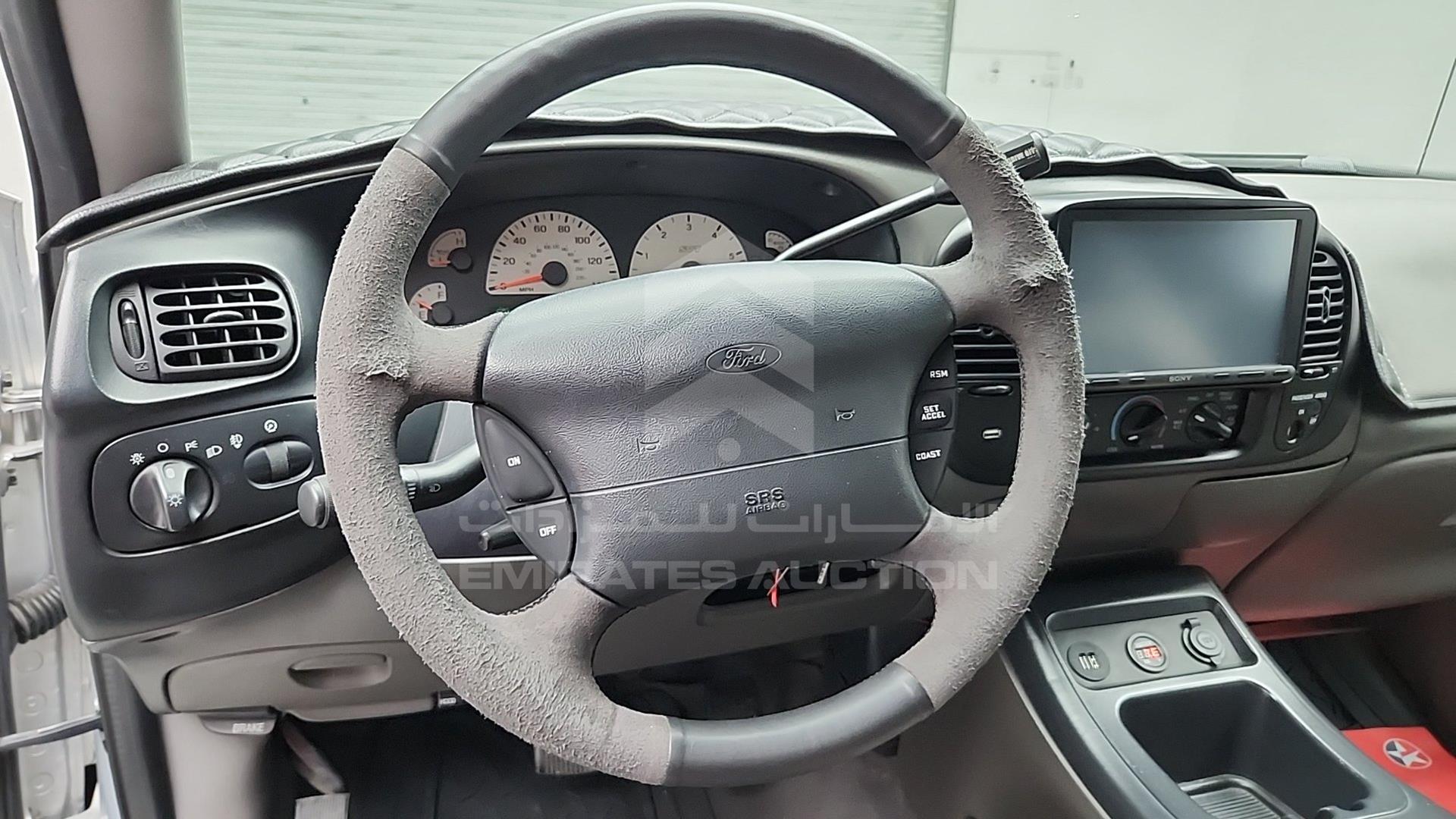 2003 FORD F-150 VIN: 2FTRF07323CA49140