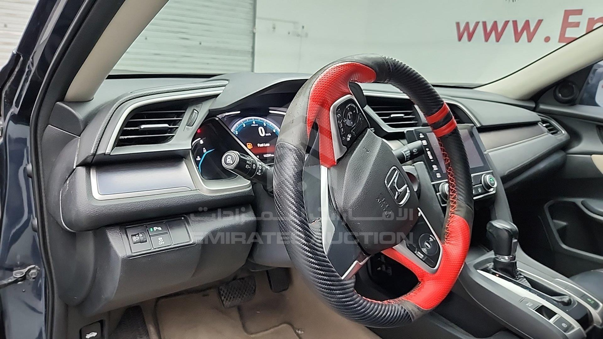 2018 HONDA CIVIC VIN: 19XFC2678JE450196
