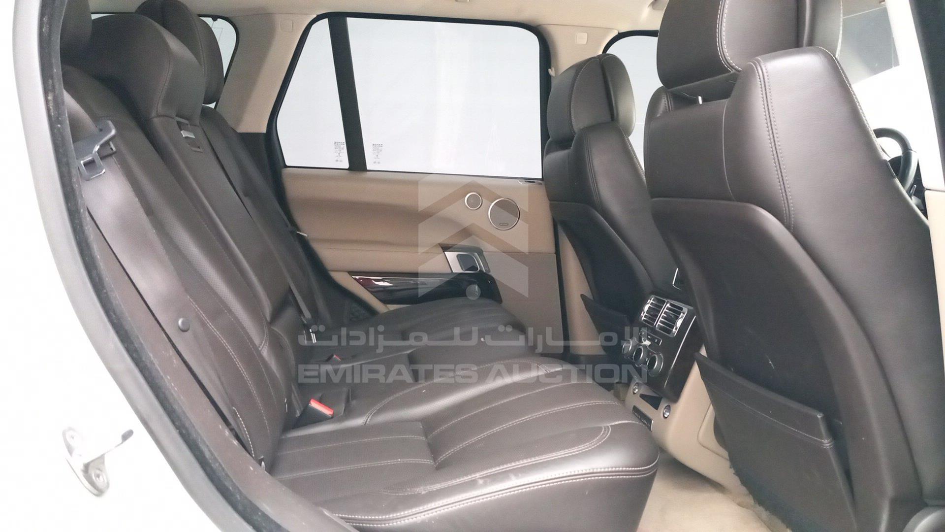 2014 RANGE ROVER VOGUE VIN: SALGA2EF7EA168832