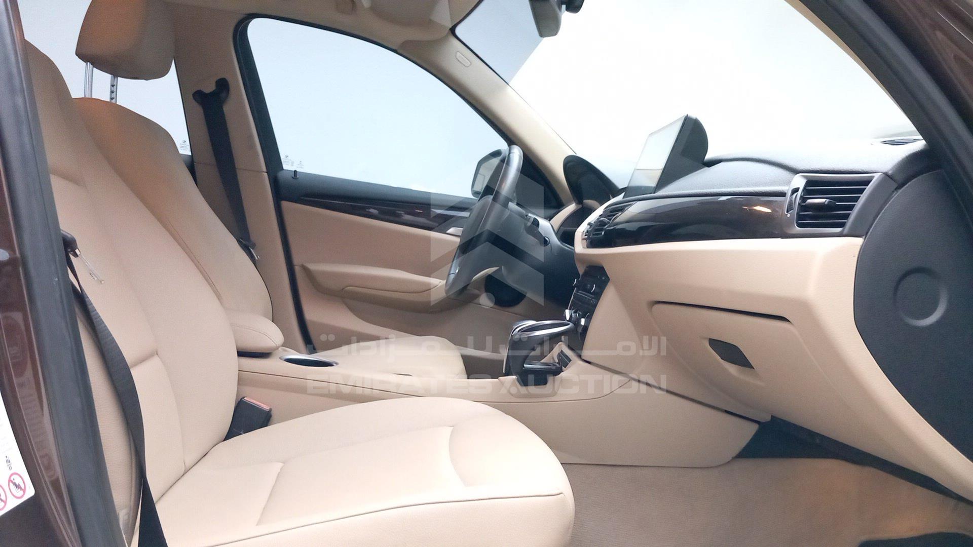 2014 BMW X1 VIN: WBAVL3105EVS48393