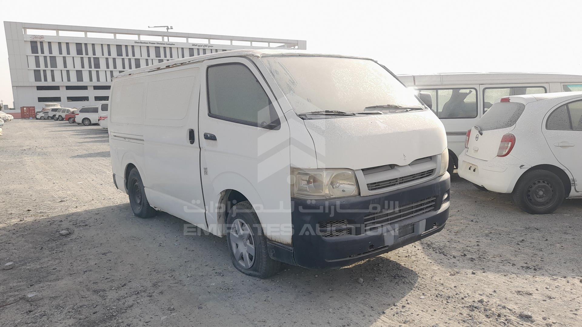 2005 TOYOTA HIACE VIN: JTFHX02PX50002331