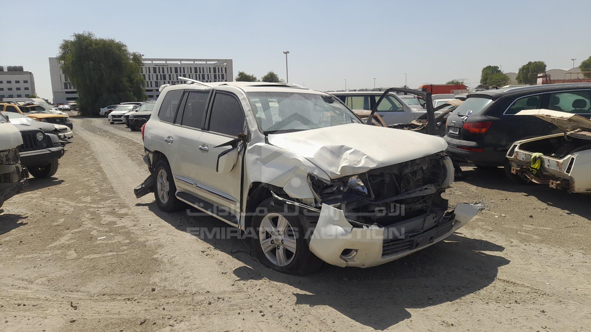 2015 TOYOTA LAND CRUISER VIN: JTMHU09J3F5102245