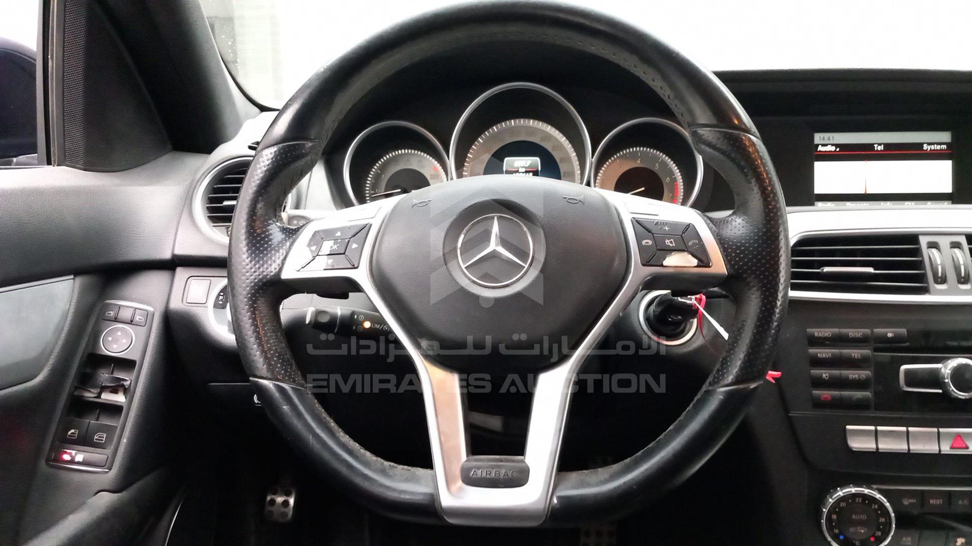2014 MERCEDES C 200 VIN: WDDGF4JB2EA897432