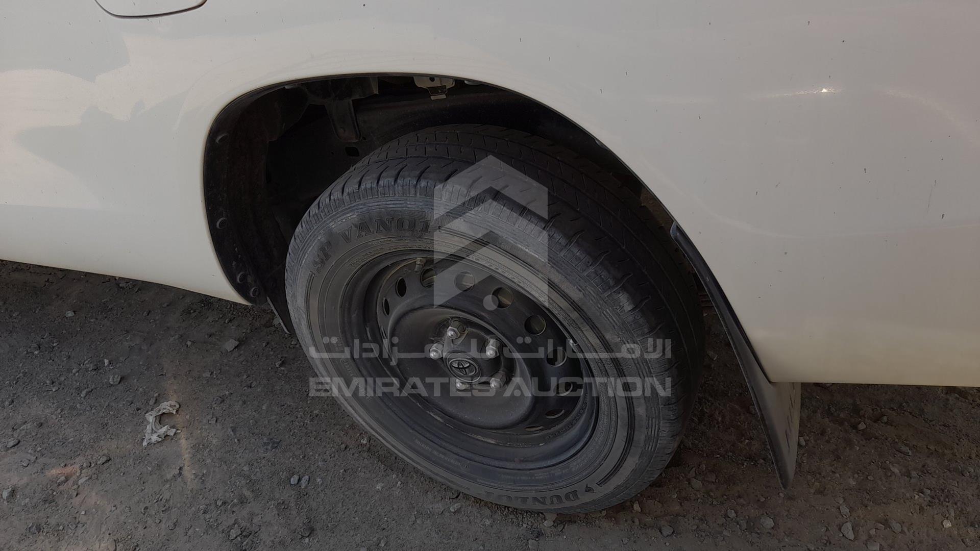 2020 TOYOTA HILUX VIN: MR0CX9CB9L3960531