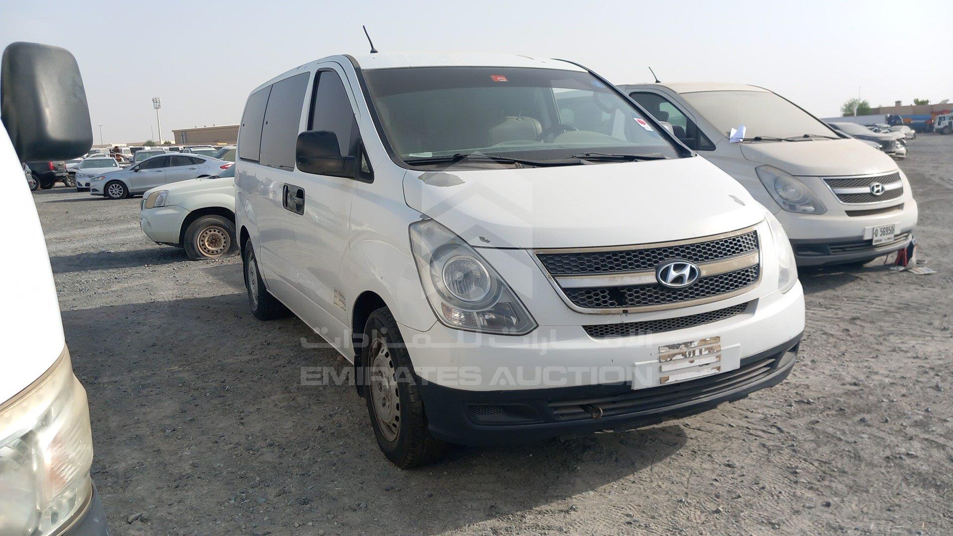 KMJWA37R0CU455693 - 2012 Hyundai H1 - #506534