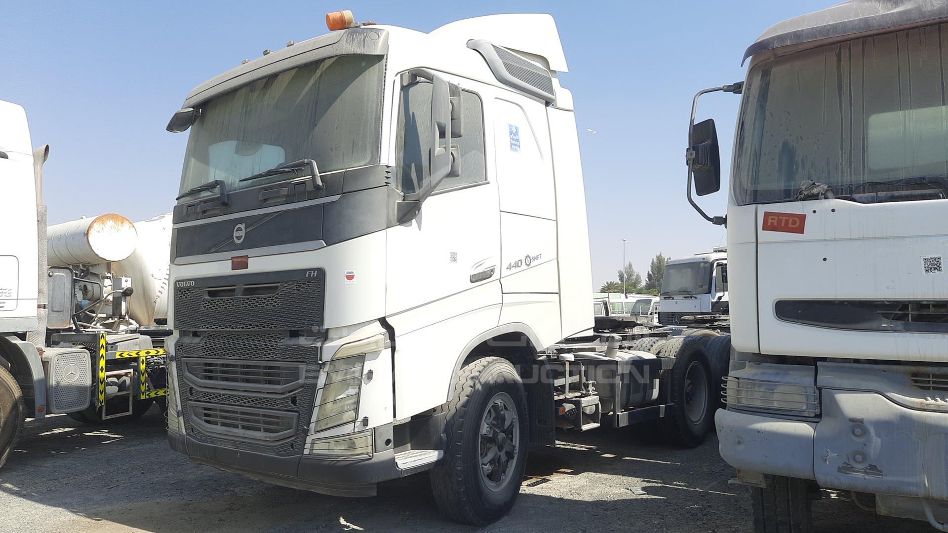 2014 VOLVO FH 440 VIN: YV2RS02D7EA765781