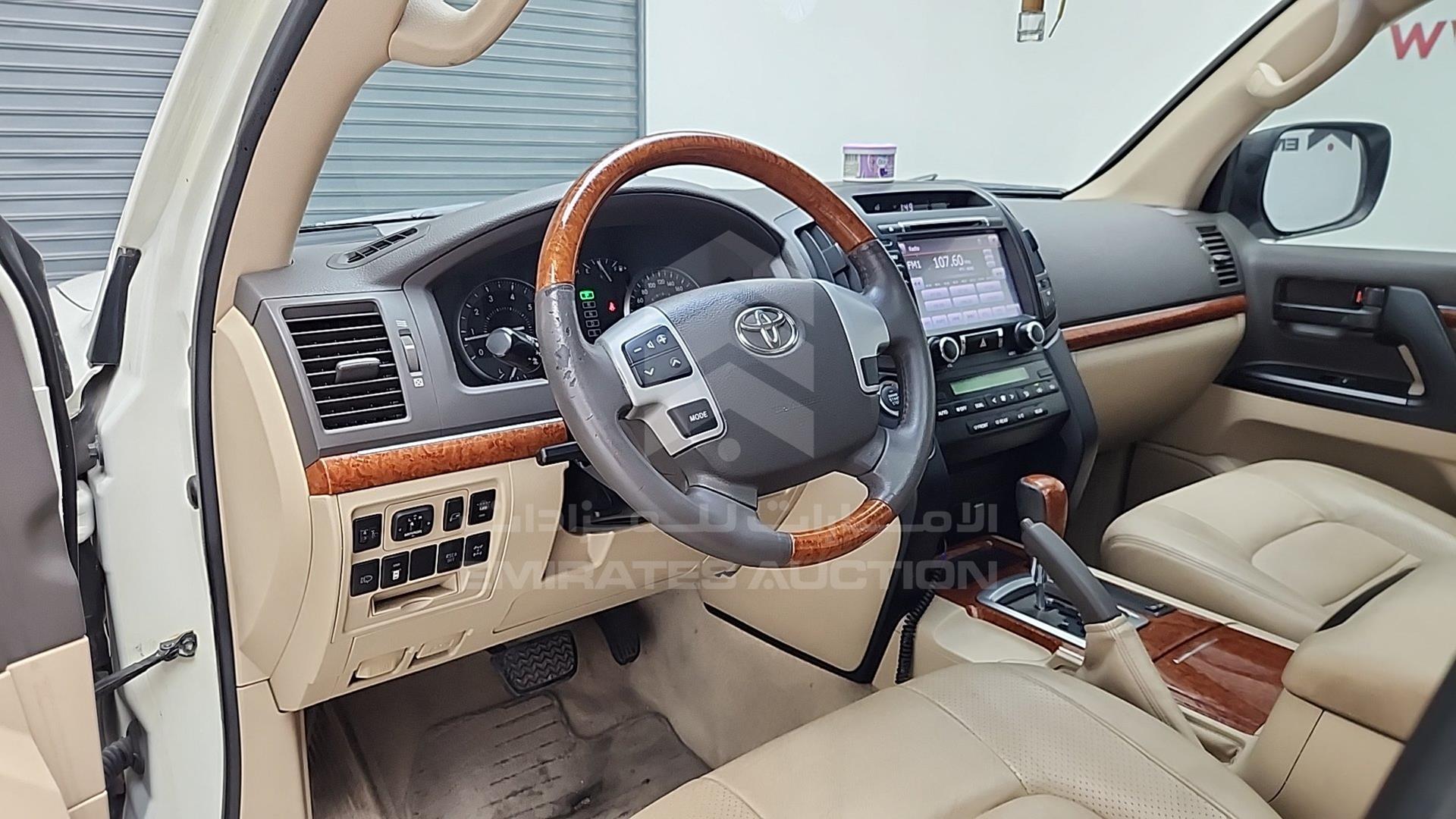 2014 TOYOTA LAND CRUISER VIN: JTMHX09J3E5044322