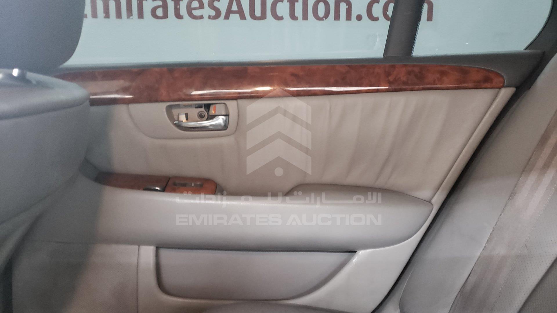 2005 LEXUS LS 430 VIN: JTHBN36F555003086