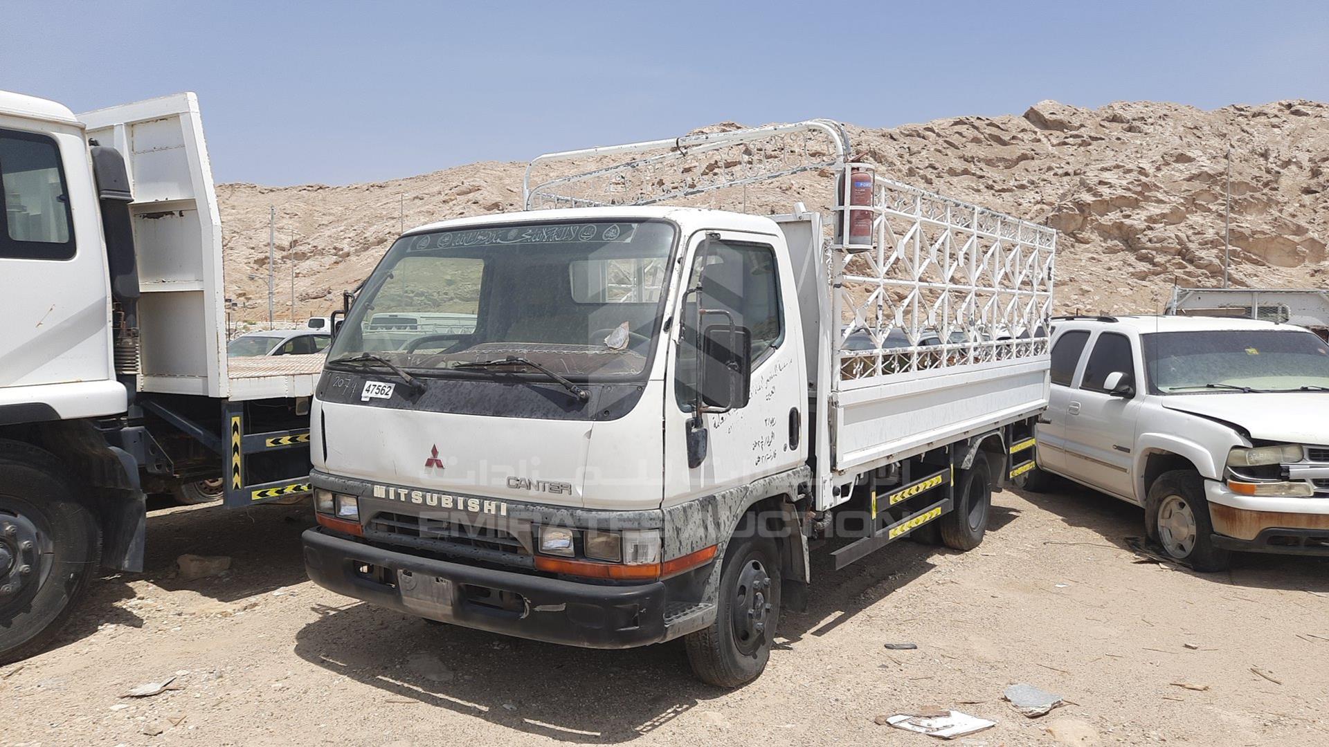 0 MITSUBISHI CANTER VIN: JMYFE635E0KA19867