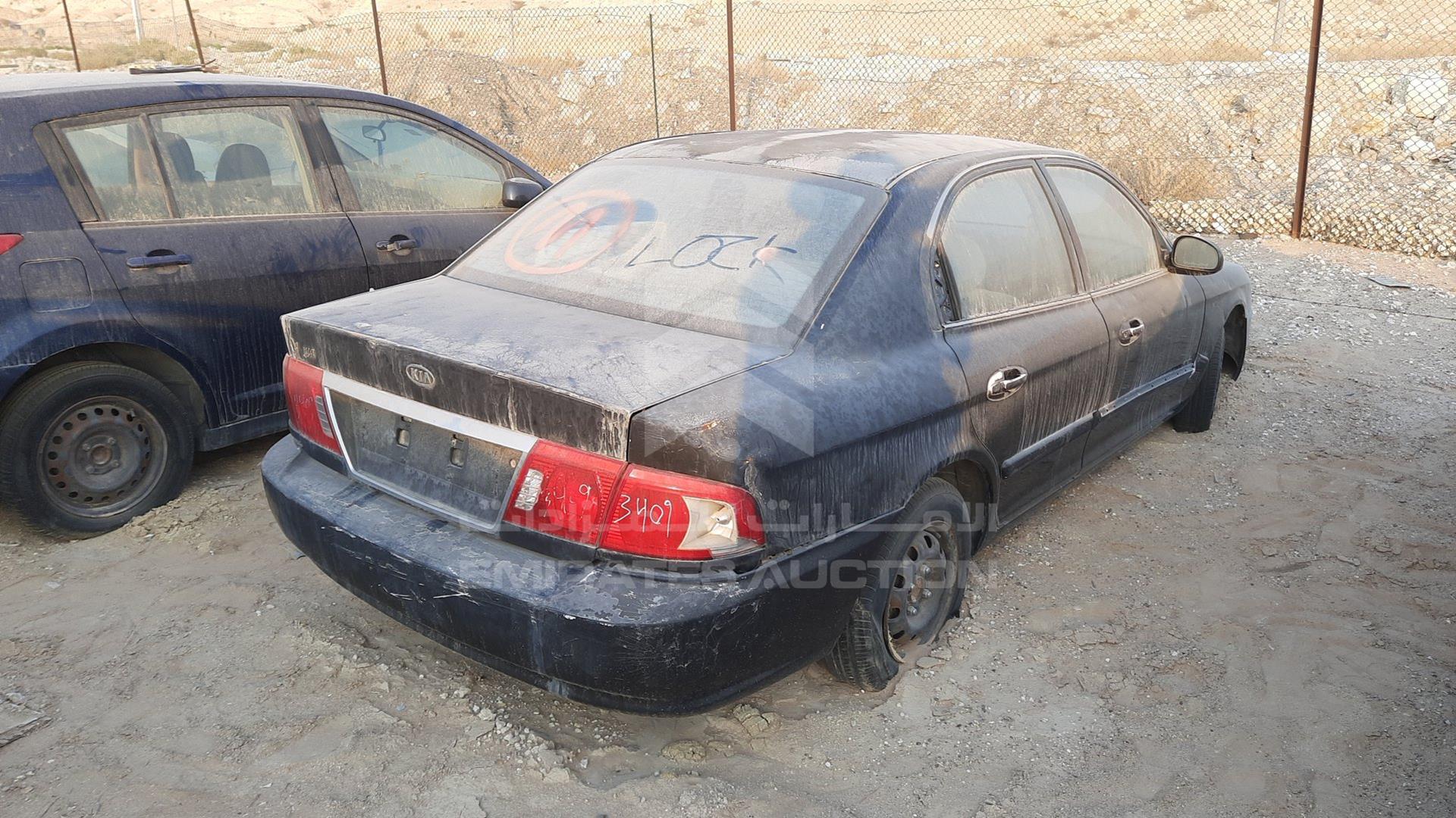 2003 KIA OPTIMA VIN: KNAGD222435222350