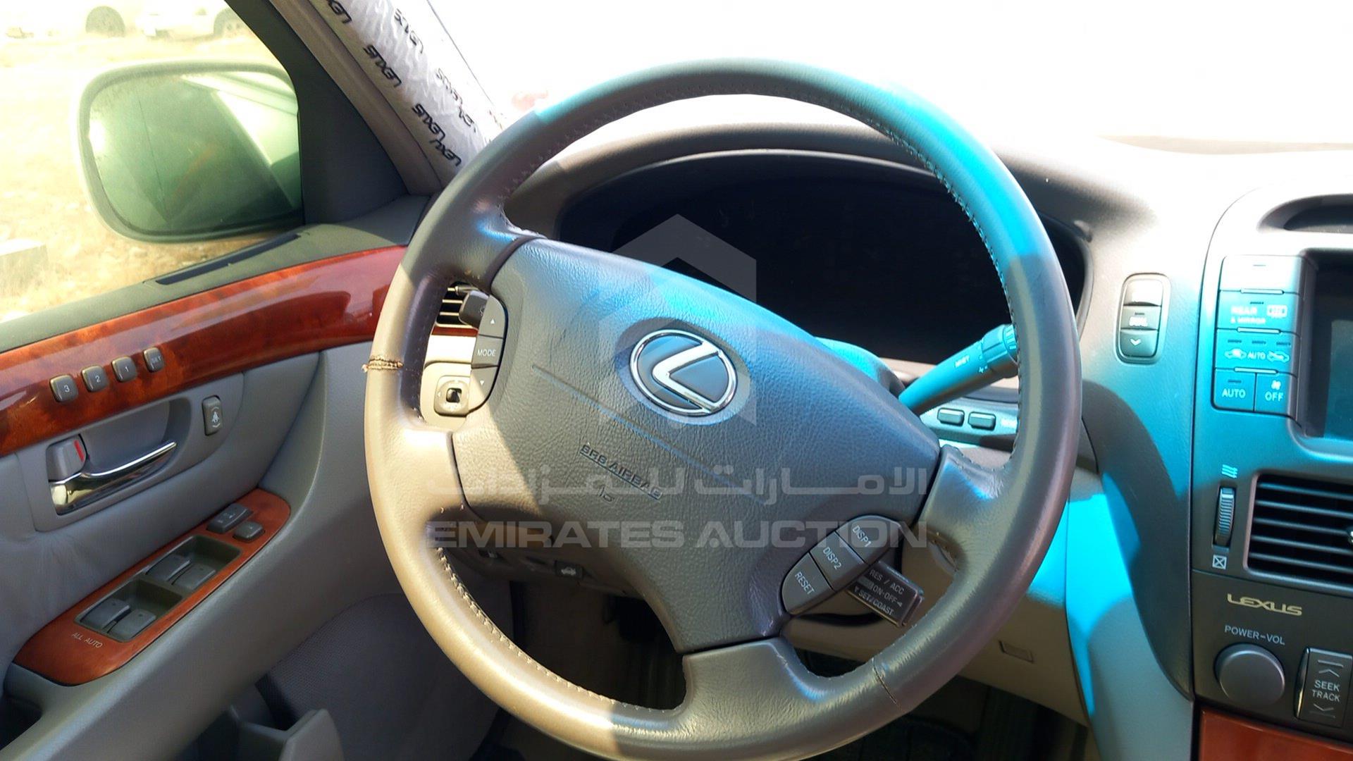2002 LEXUS LS 430 VIN: JTHBN30F700079214