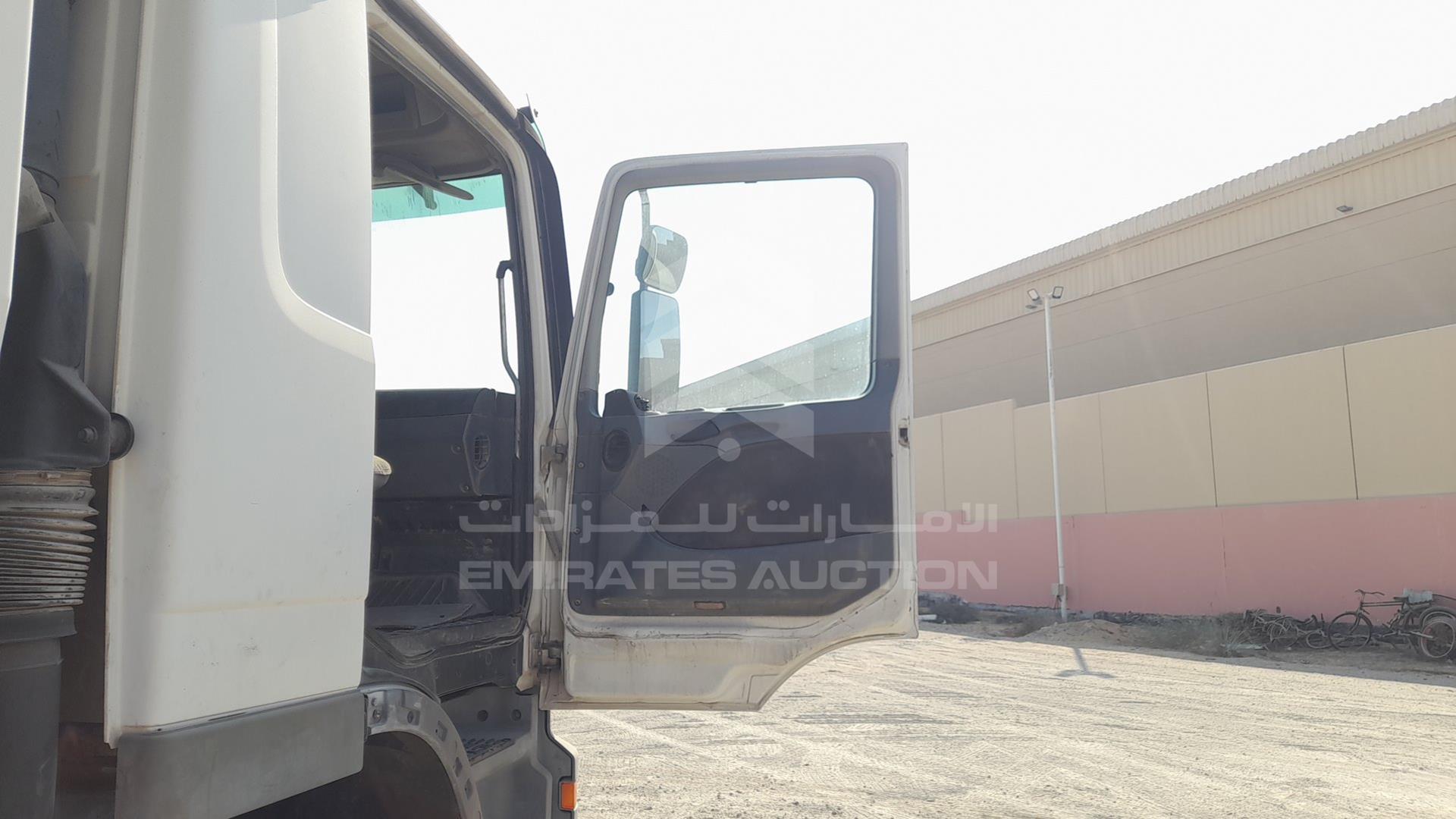2008 MERCEDES ACTROS VIN: WDAKHCAA58L307767