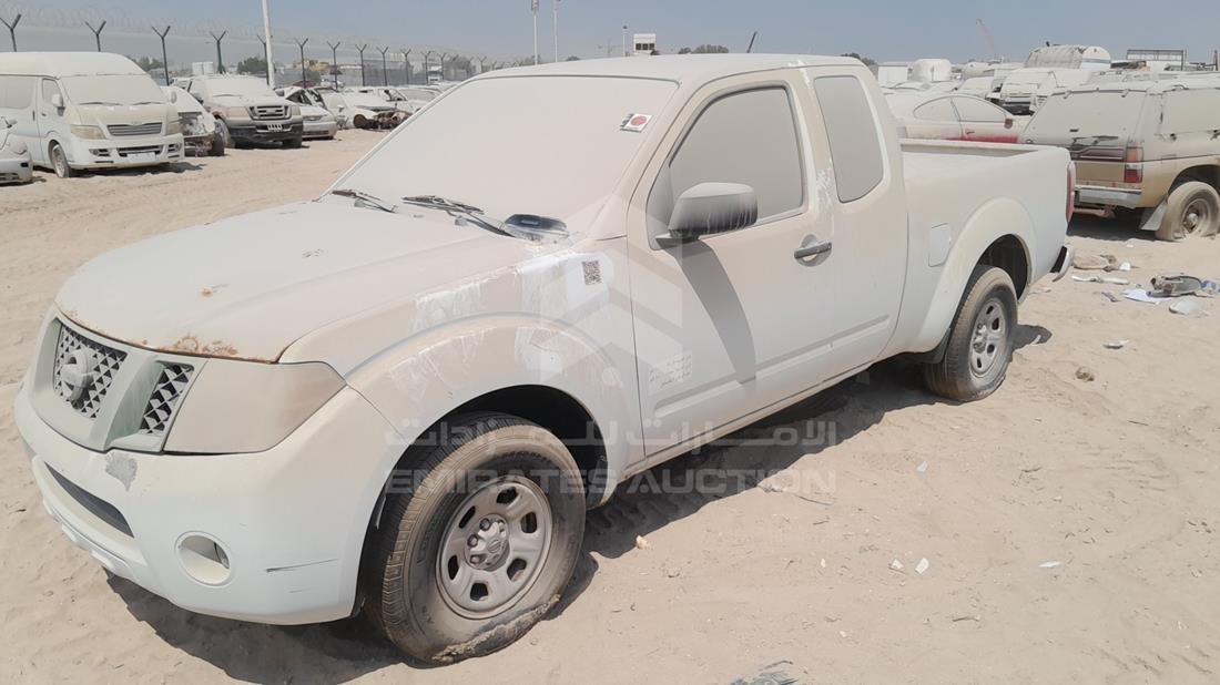 2015 Nissan Frontier — Front Left Angle — Photo 4