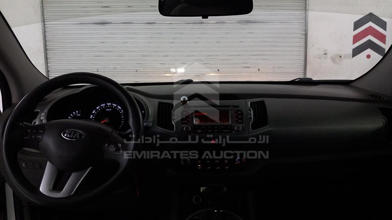 KNAPB8120D7397582 Auction: EmiratesAuction Lot: 409191 KNAPB8120D7397582 Kia Sportage 2013 SILVER Photo 15