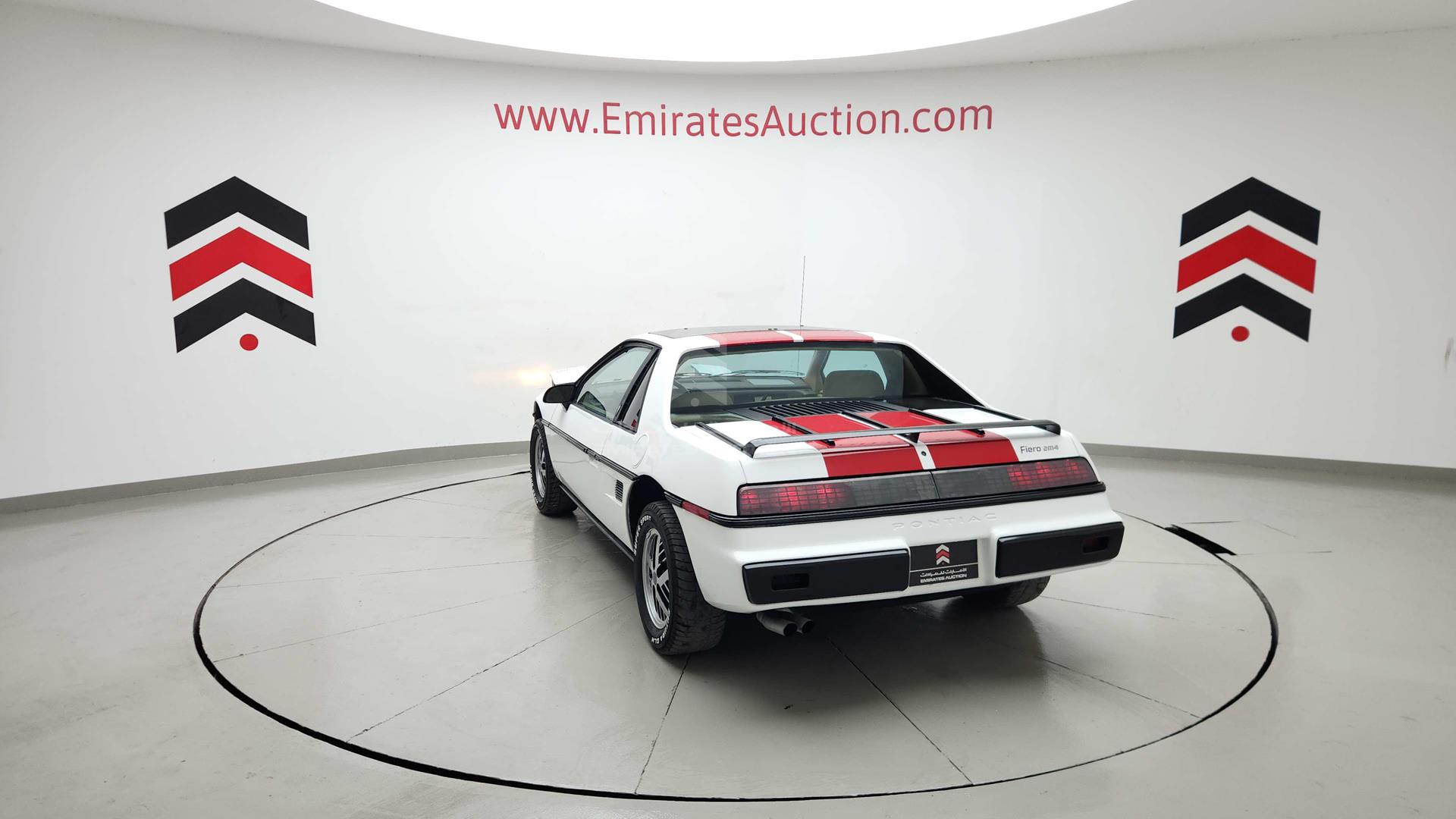 1984 PONTIAC --- VIN: 1G2AM37R2EP279582
