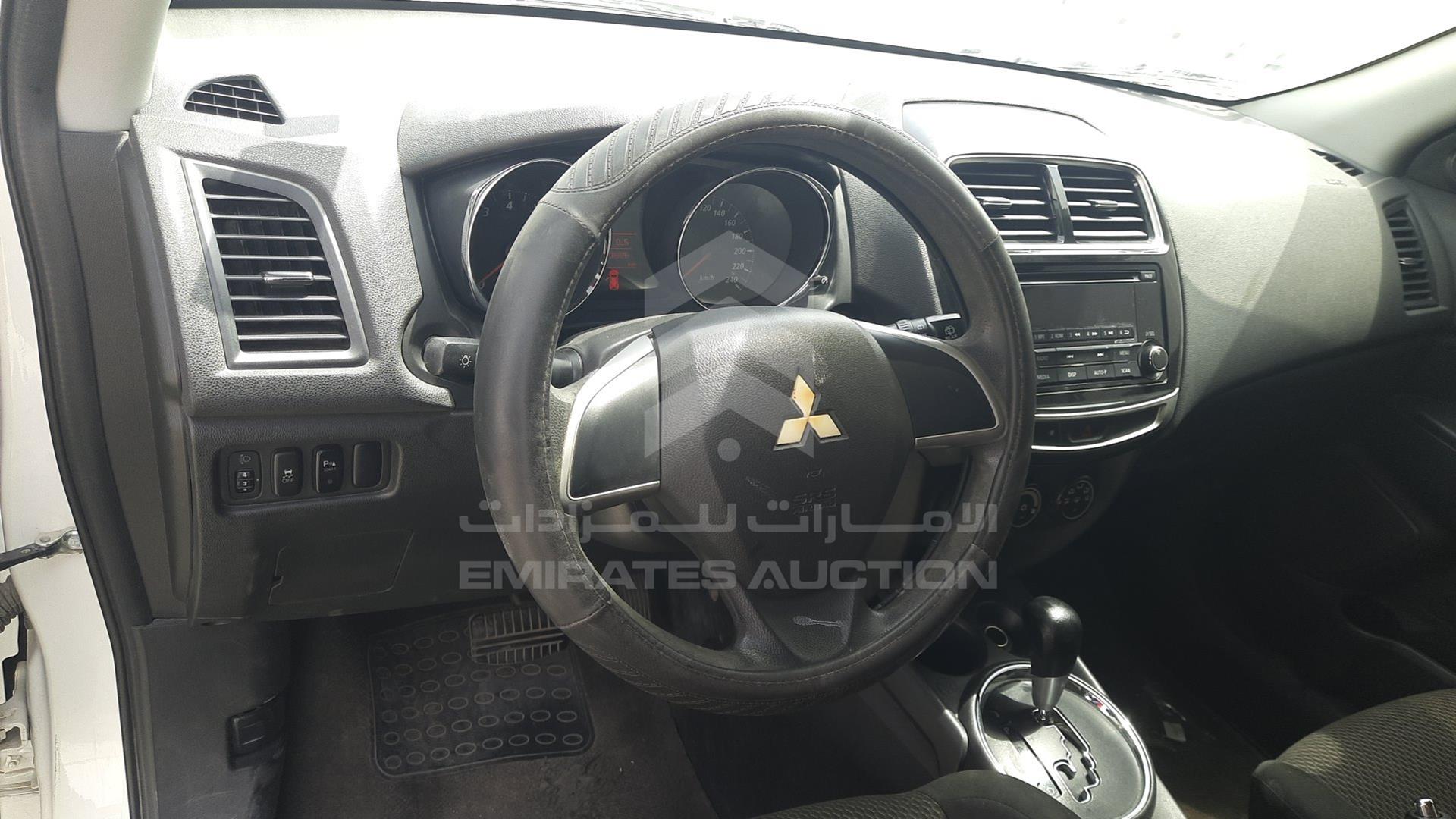 2017 MITSUBISHI ASX VIN: JE4LP21U5HZ703144