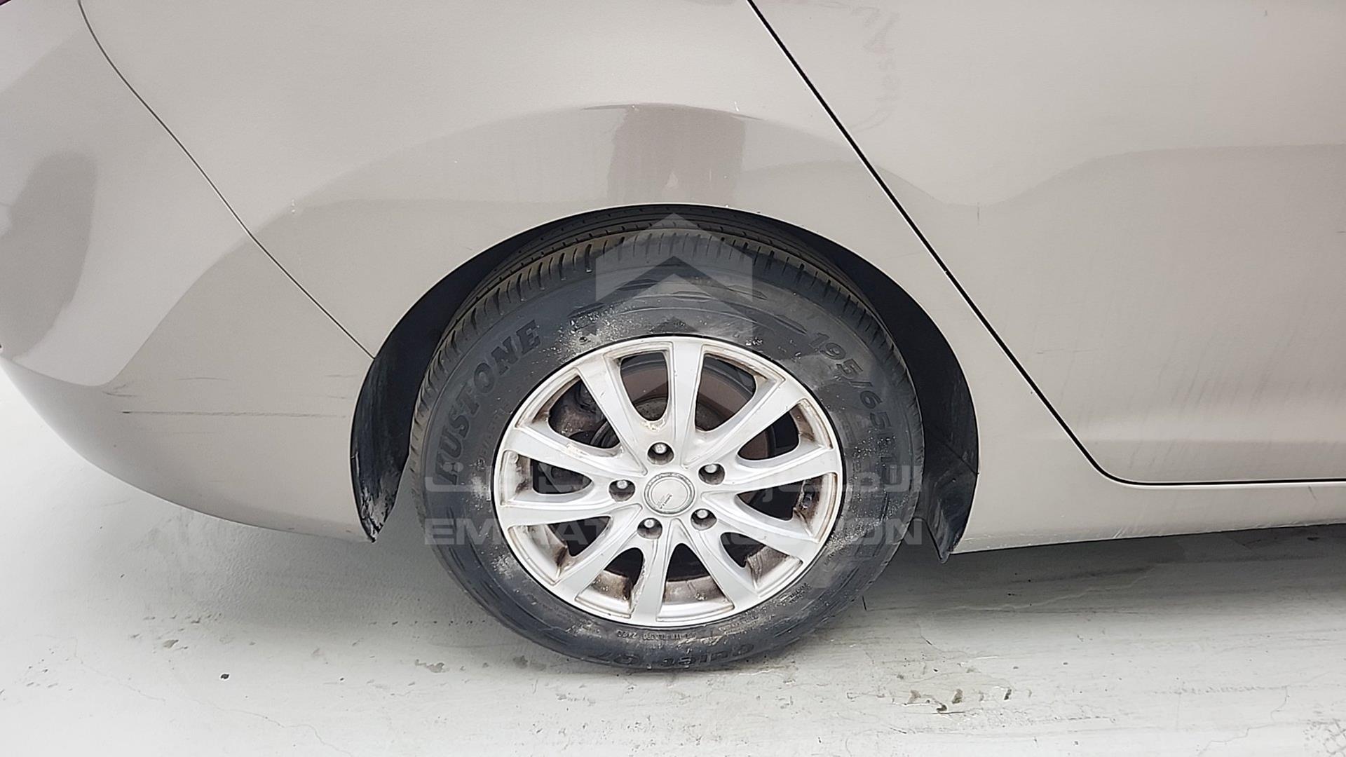 2015 HYUNDAI ELANTRA VIN: 5NPDH4AEXFH563922