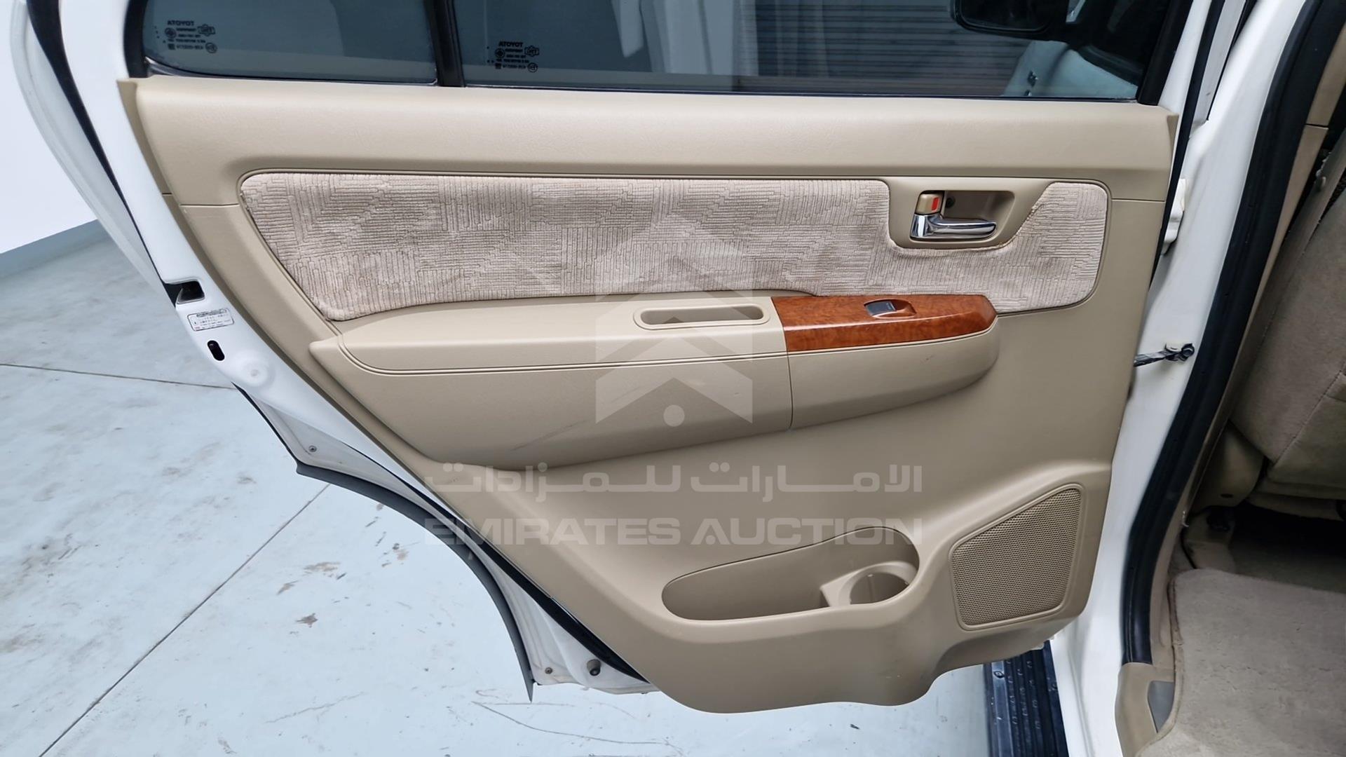 2009 TOYOTA FORTUNER VIN: MHFYU59G497009619