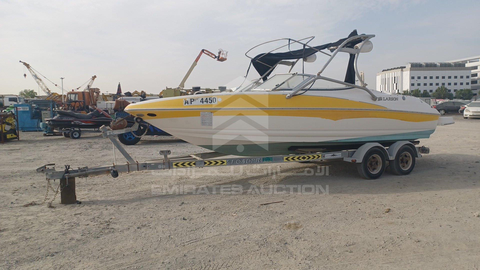 0 BOAT + TROLLEY --- VIN: USLAR86239I708