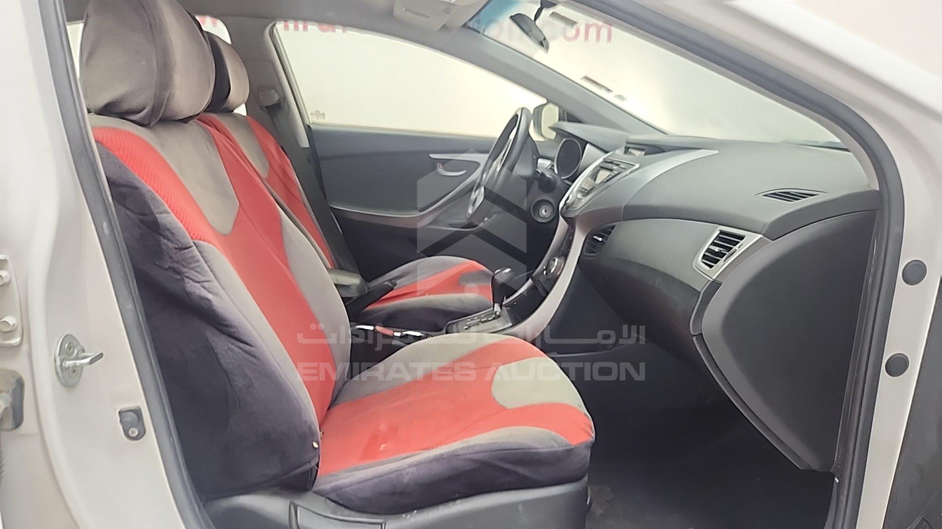 2014 HYUNDAI ELANTRA VIN: KMHDG41C6EU854824