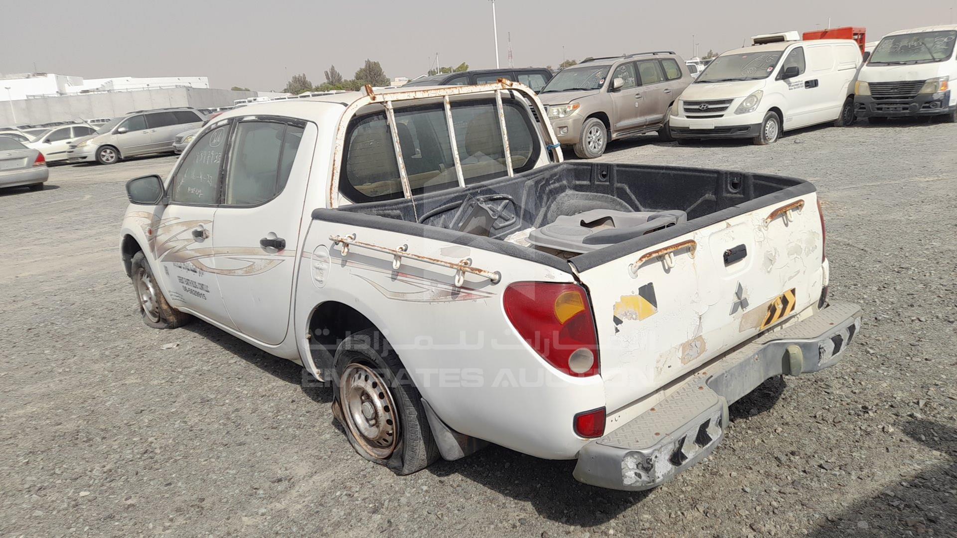 2008 MITSUBISHI L 200 VIN: MMBJNKA508D018854