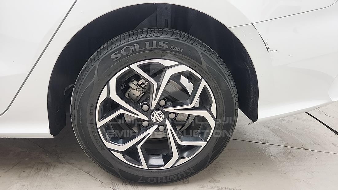 ام جي GT 2024 — الإطار الخلفي الأيسر — صورة 35