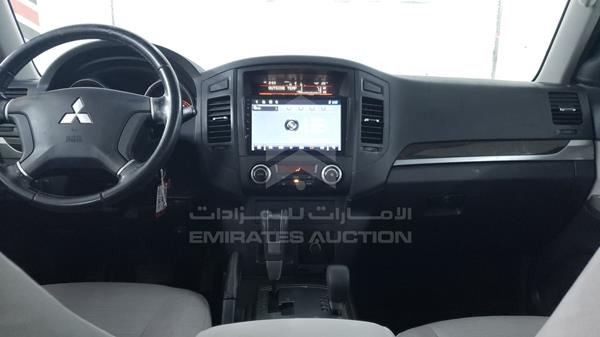 JMYLRV95WCJ702120 Mitsubishi Pajero