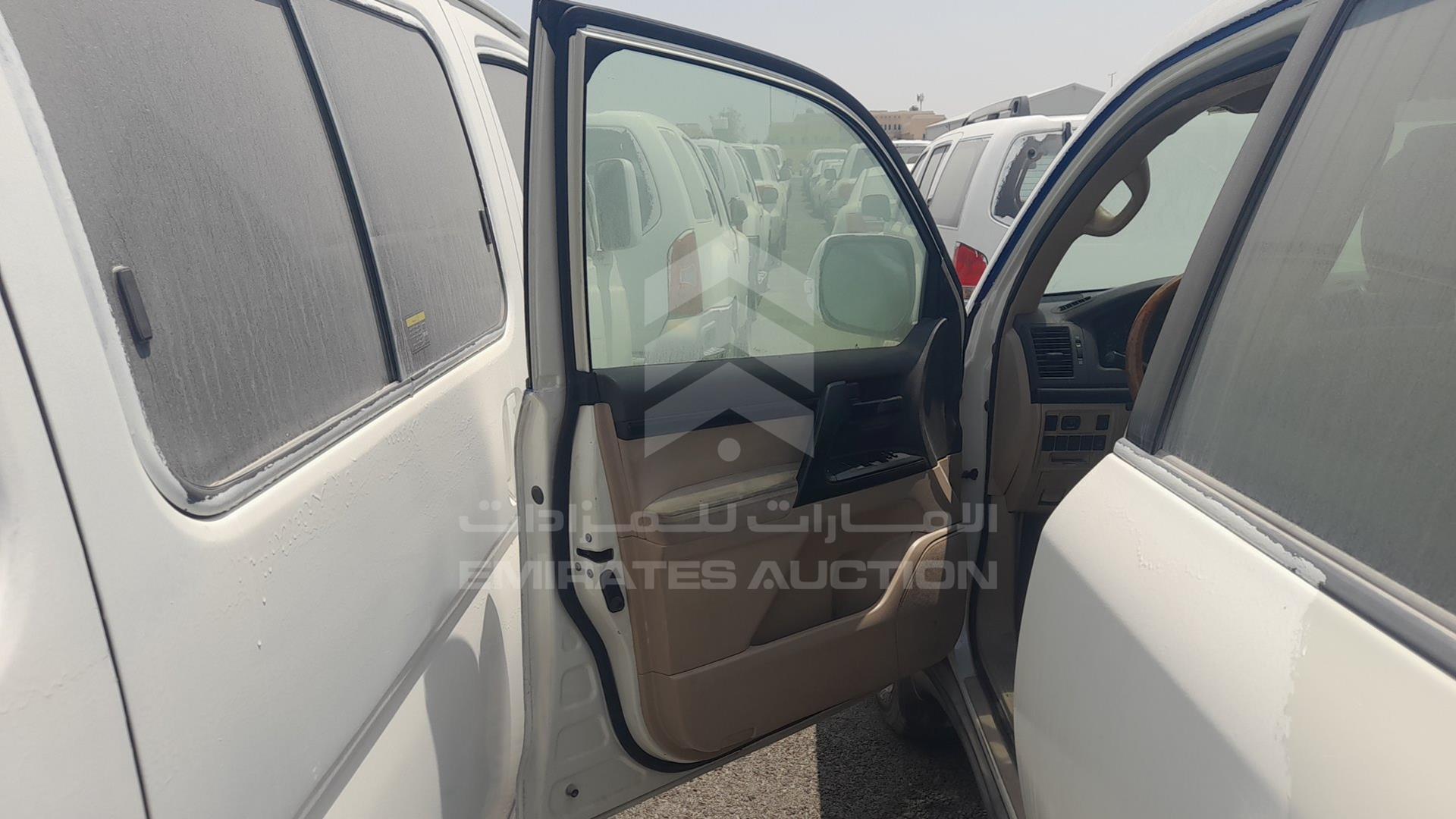 2013 TOYOTA LAND CRUISER VIN: JTMDU09J1D4063740