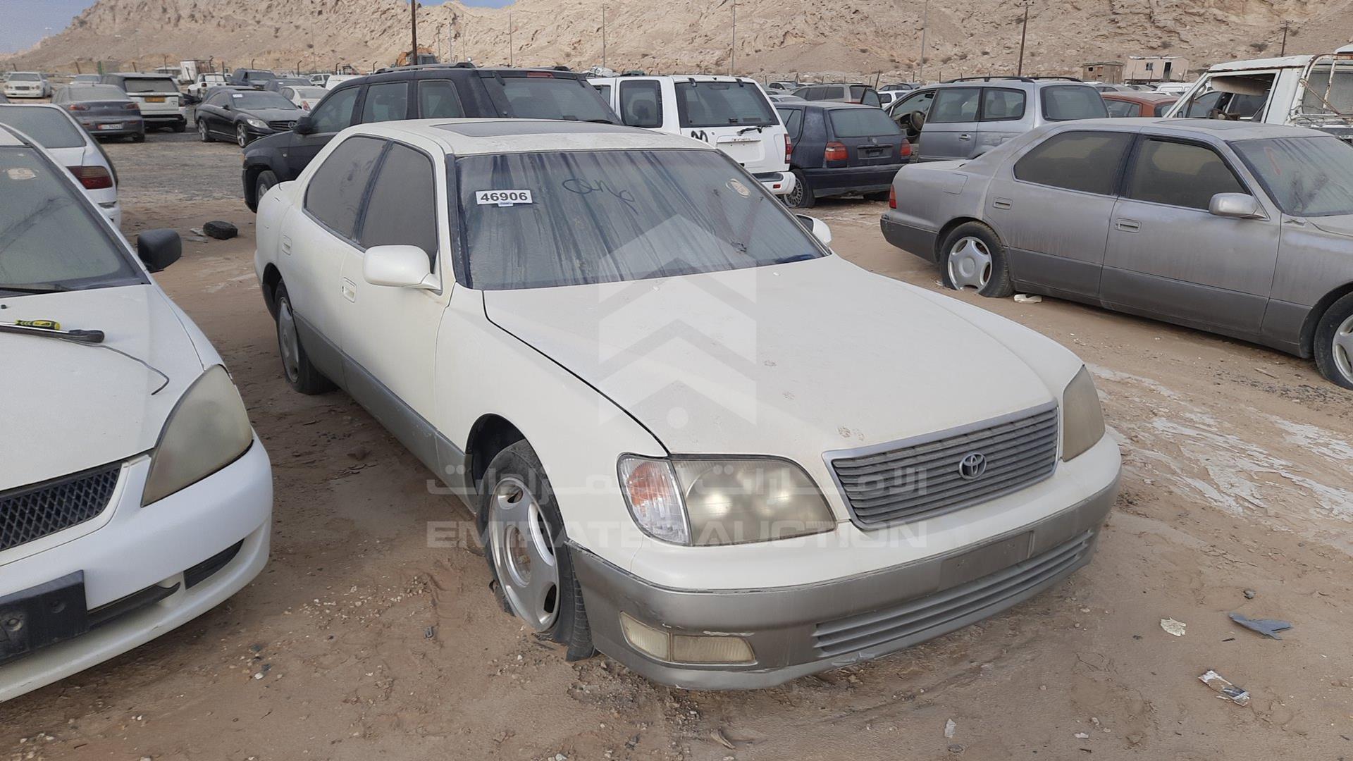1998 LEXUS LS400 VIN: JT8BH28F1W0099294