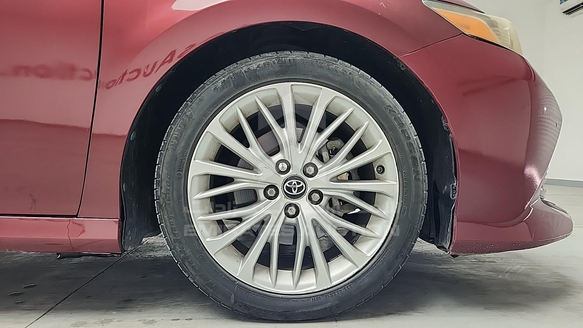 2018 TOYOTA CAMRY VIN: 4T1B11HK5JU566792