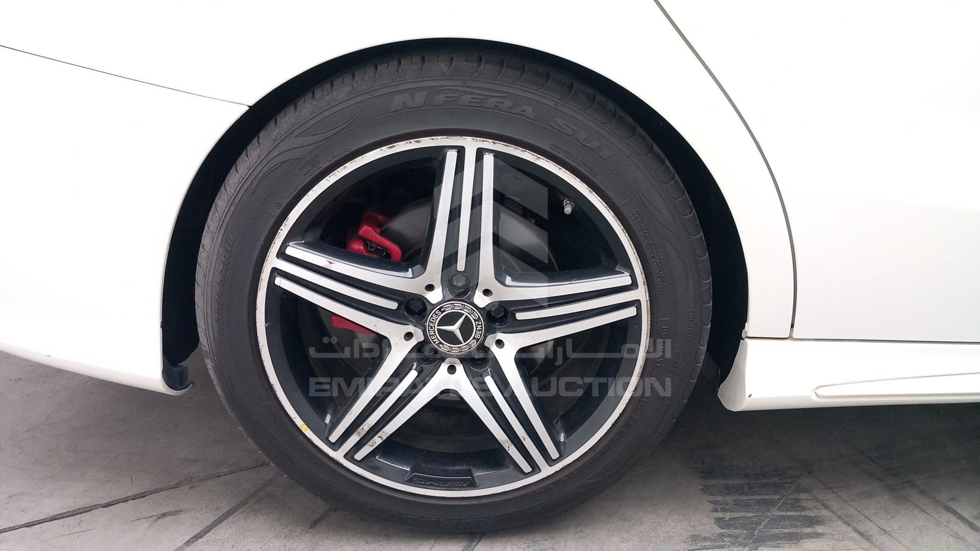 2018 MERCEDES CLA 250 VIN: WDDSJ4GB5JN562281