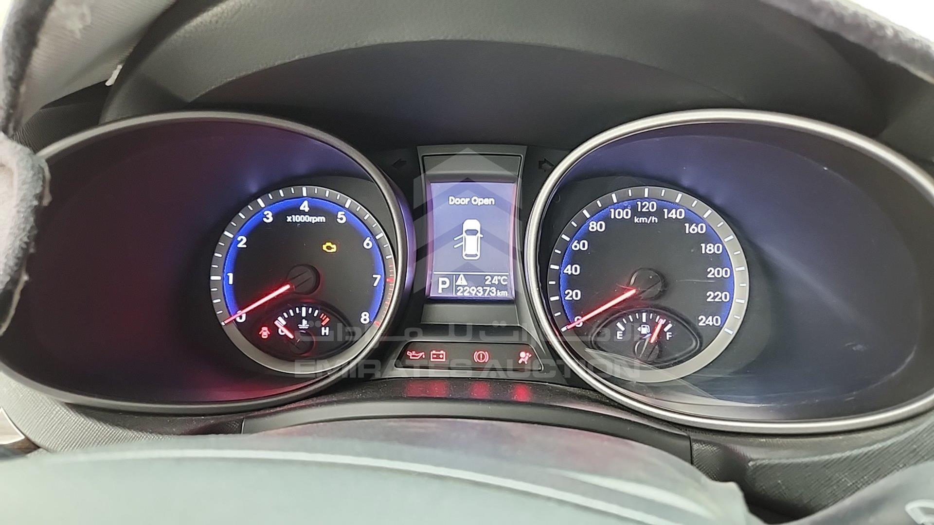2016 HYUNDAI SANTA FE VIN: KMHST81C2GU488227