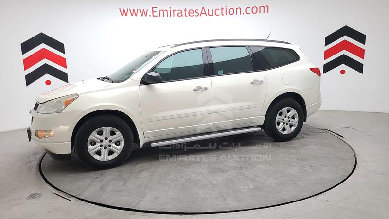 1GNKR8ED9CJ235432 Auction: EmiratesAuction Lot: 413741 1GNKR8ED9CJ235432 Chevrolet Traverse 2012 WHITE Photo 42