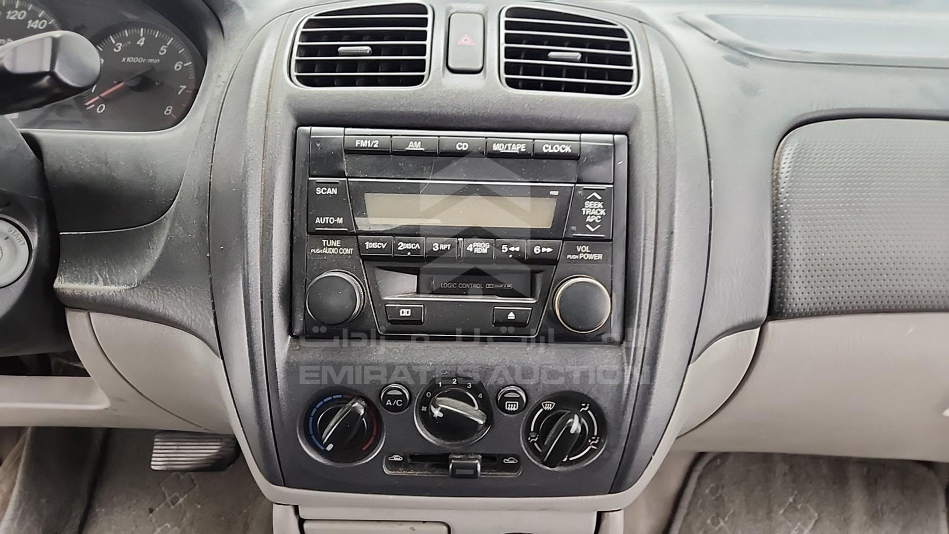 2002 MAZDA 323 VIN: JM7BJ12M821209520