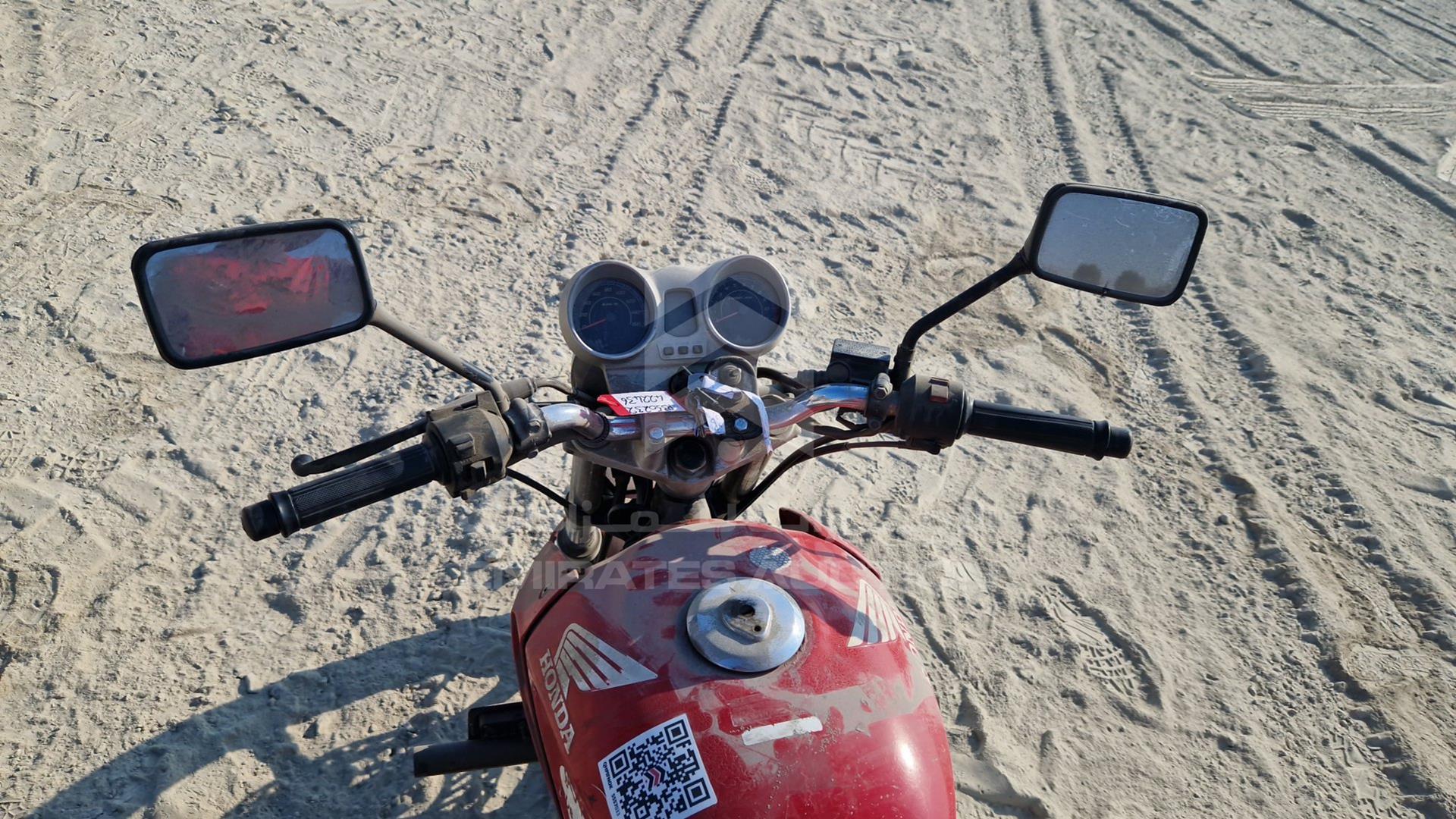 2014 HONDA MOTORBIKE VIN: 9C2MC3504ER350232