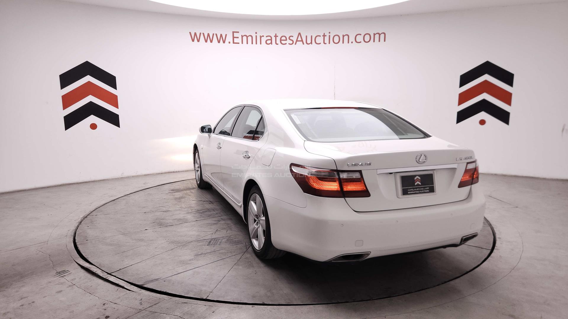 2008 LEXUS LS 460 VIN: JTHGL46F505008833