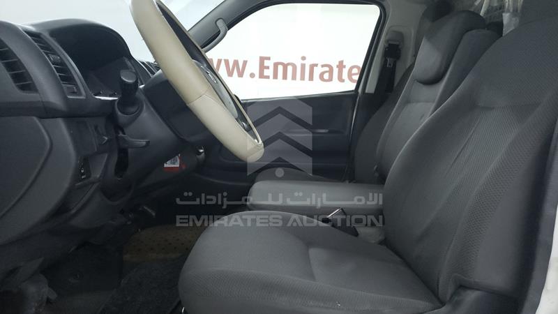 JTFHX02P0G0106555 Auction: EmiratesAuction Lot: 406209 JTFHX02P0G0106555 Toyota Hiace 2016 WHITE Photo 12