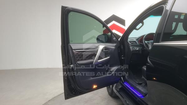 Mitsubishi Montero 2019 MMEMC71X8KH014730 Image 69