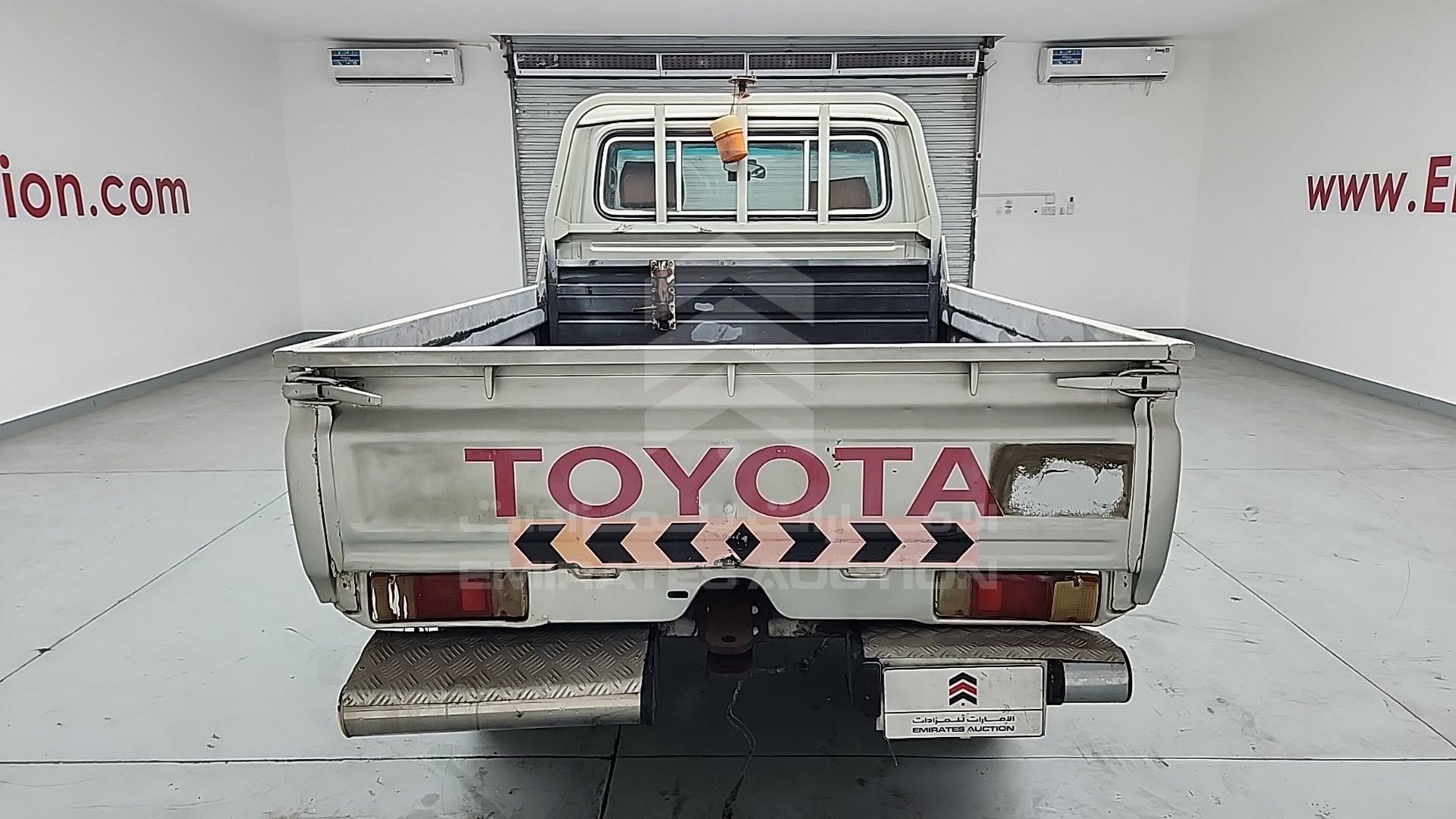 1993 TOYOTA LAND CRUISER VIN: FZJ750006855