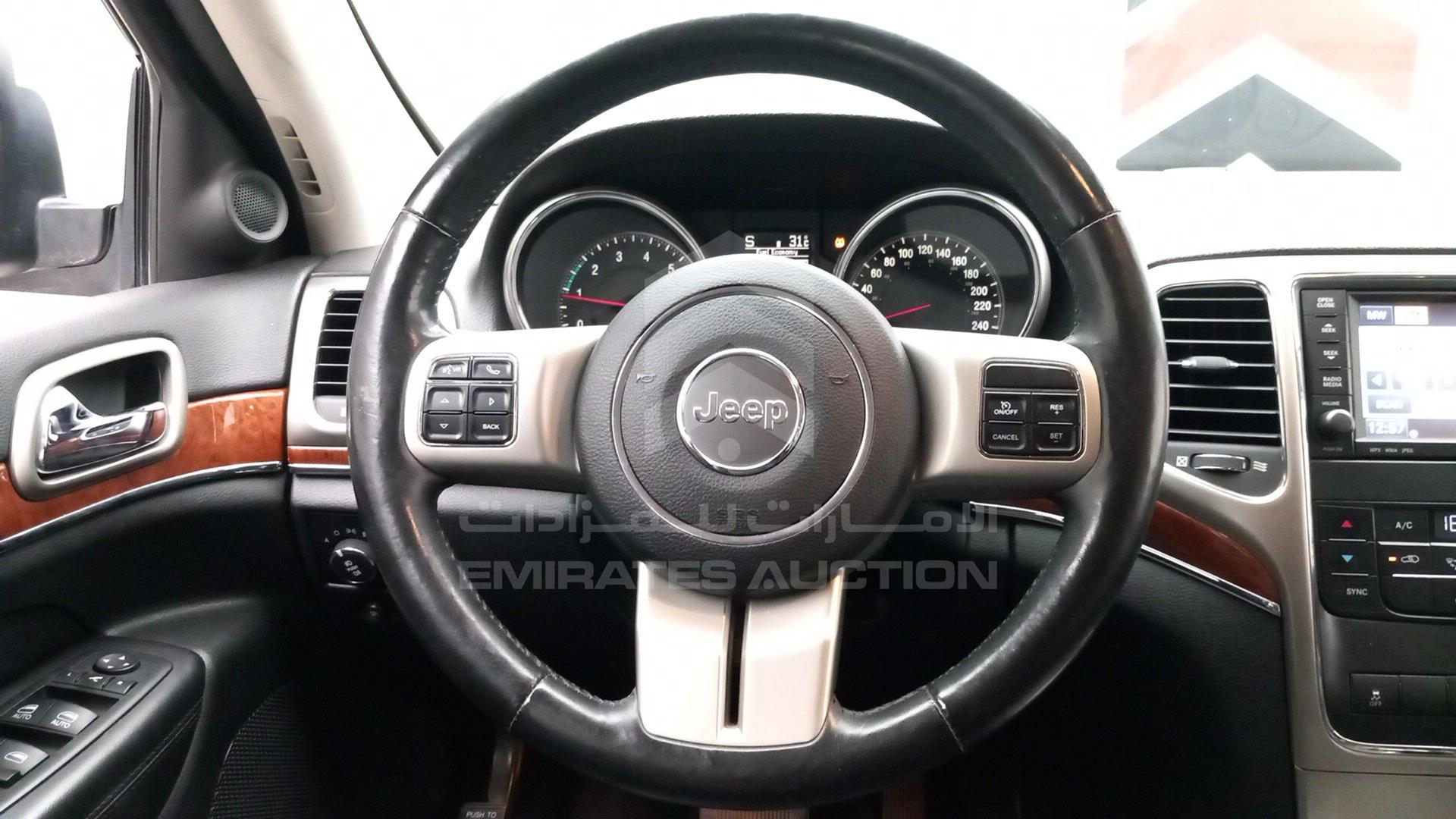 2011 JEEP GRAND CHEROKEE VIN: 1J4RR5GG0BC663660