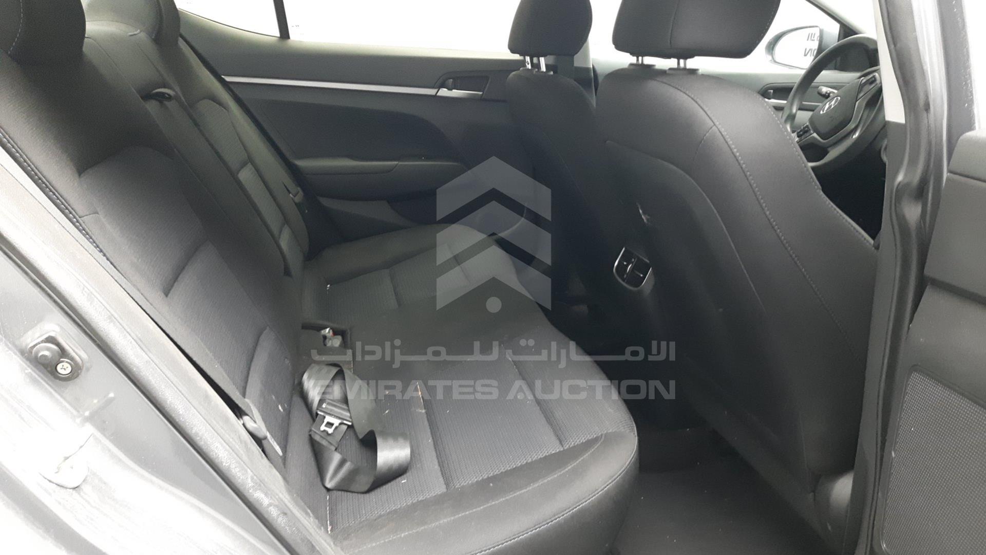 2017 HYUNDAI ELANTRA VIN: KMHD741CXHU399092