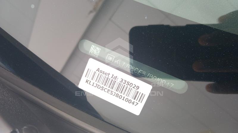 KL1JD5CE5JB010047 Auction: EmiratesAuction Lot: 408504 KL1JD5CE5JB010047 Chevrolet Aveo 2018 SILVER Photo 4