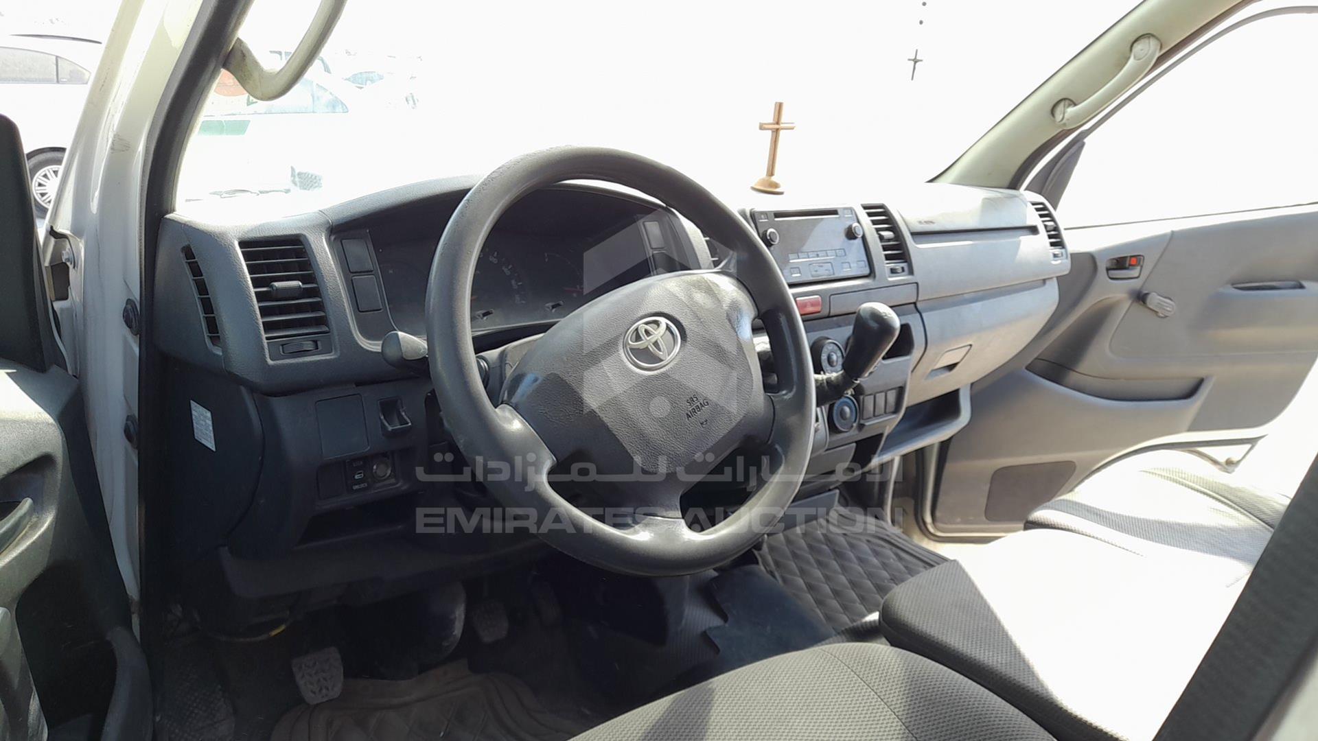 2016 TOYOTA HIACE VIN: JTFHX02P2G5003740