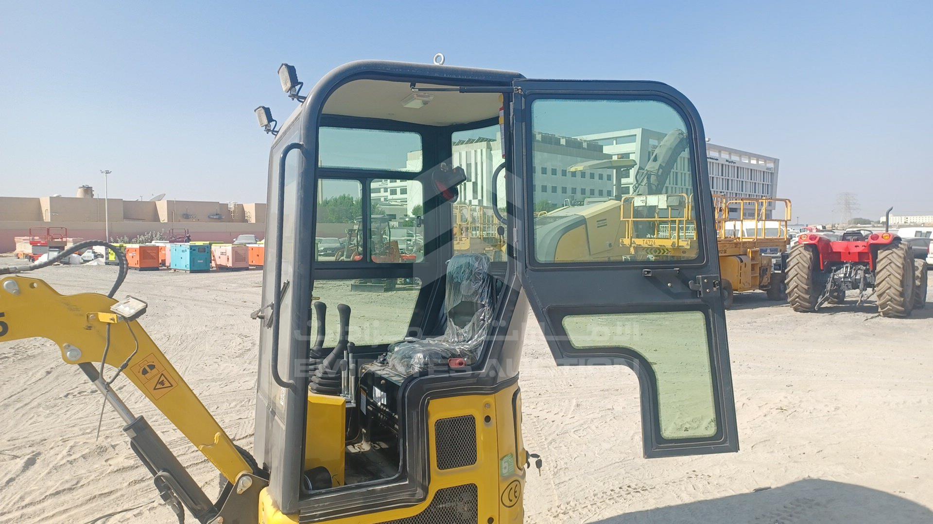 2024 EXCAVATOR --- VIN: SLP241515634