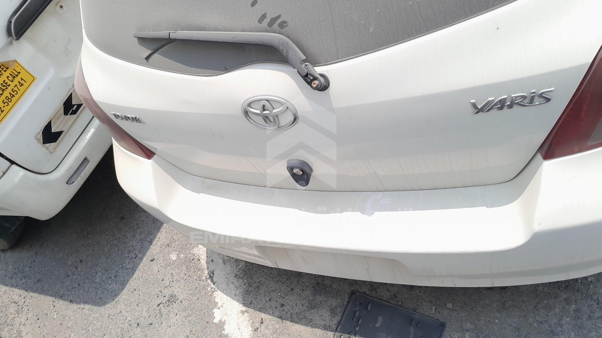 2007 TOYOTA YARIS VIN: JTDKW923775049373