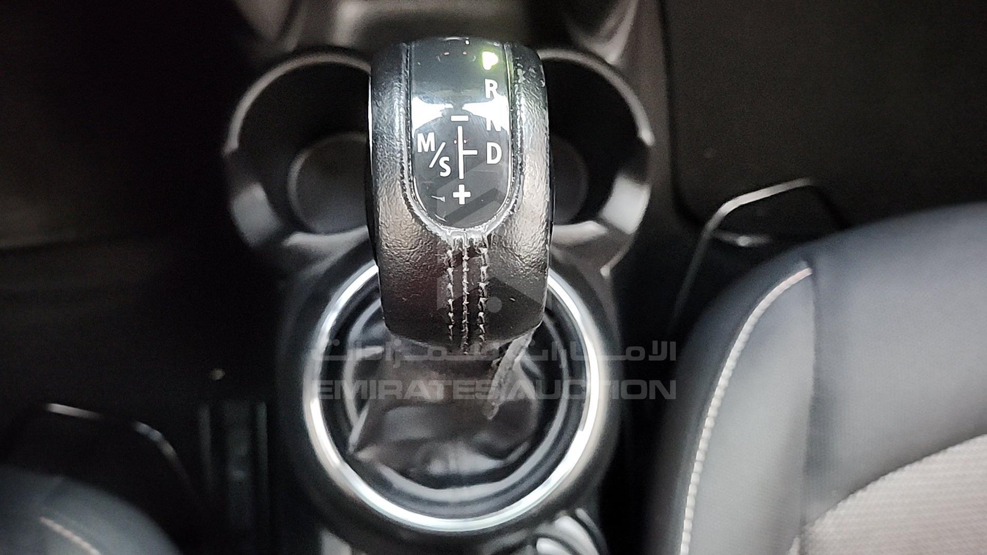 2016 MINI COOPER VIN: WMWXM5109G2A68567