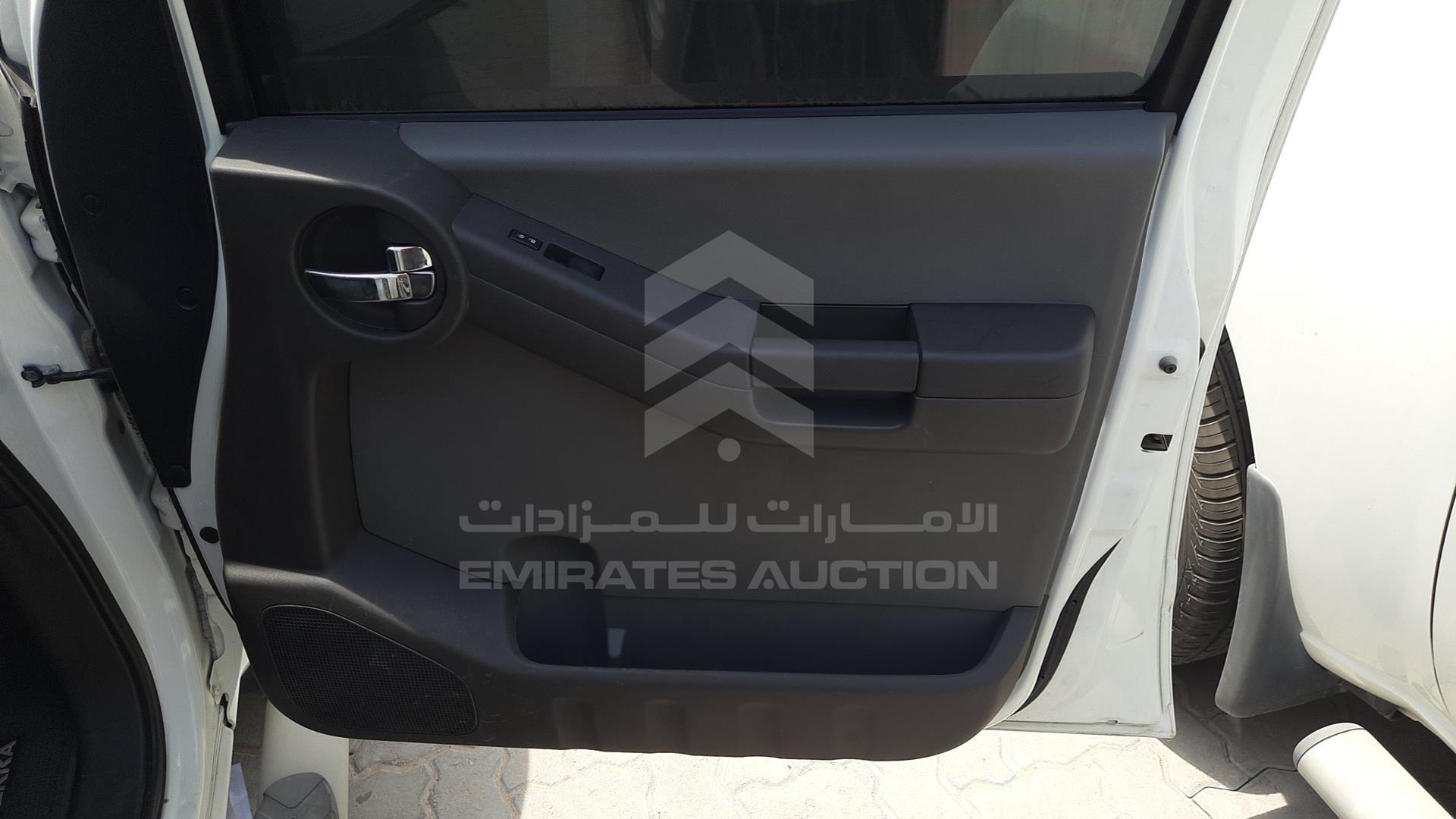 2014 NISSAN XTERRA VIN: 5N1AN0N65EN801662