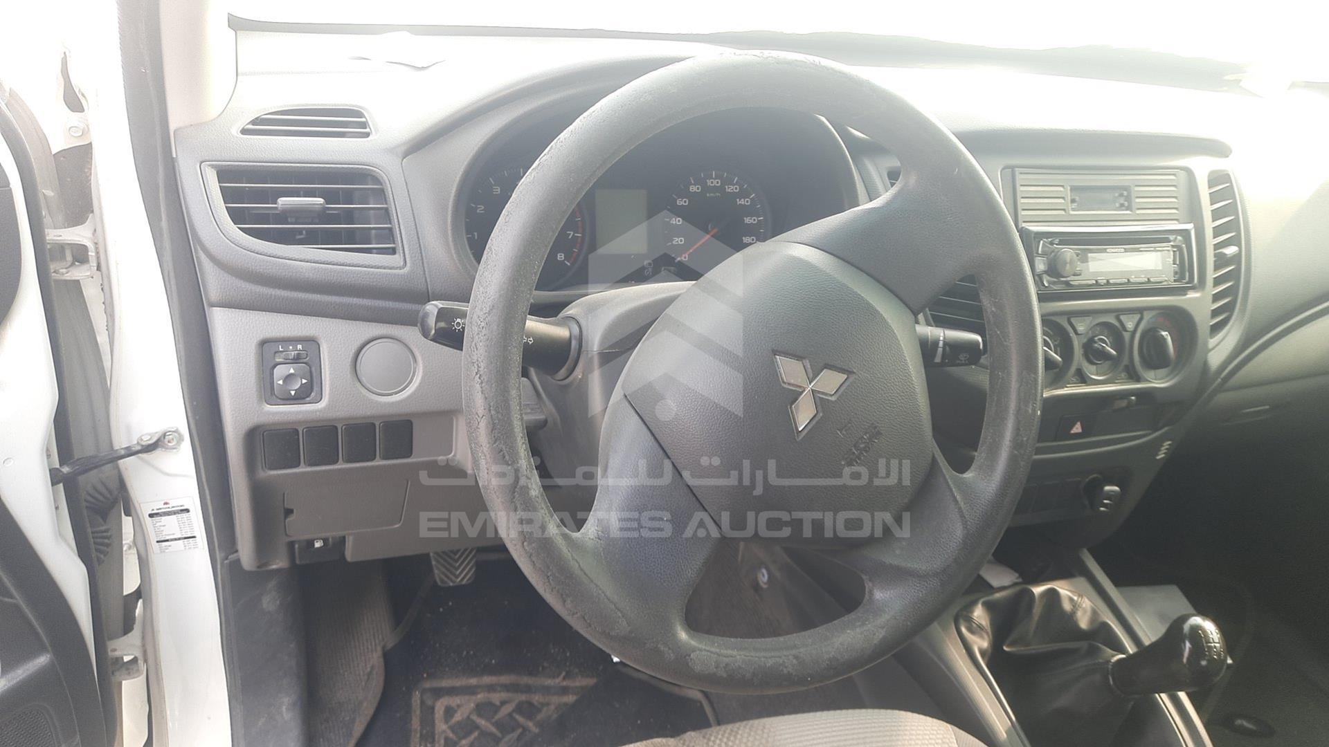 2016 MITSUBISHI L 200 VIN: MMBJNKJ40GH007782