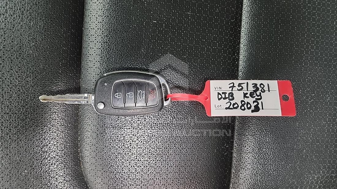 2019 Hyundai Avante — Keys — Photo 5