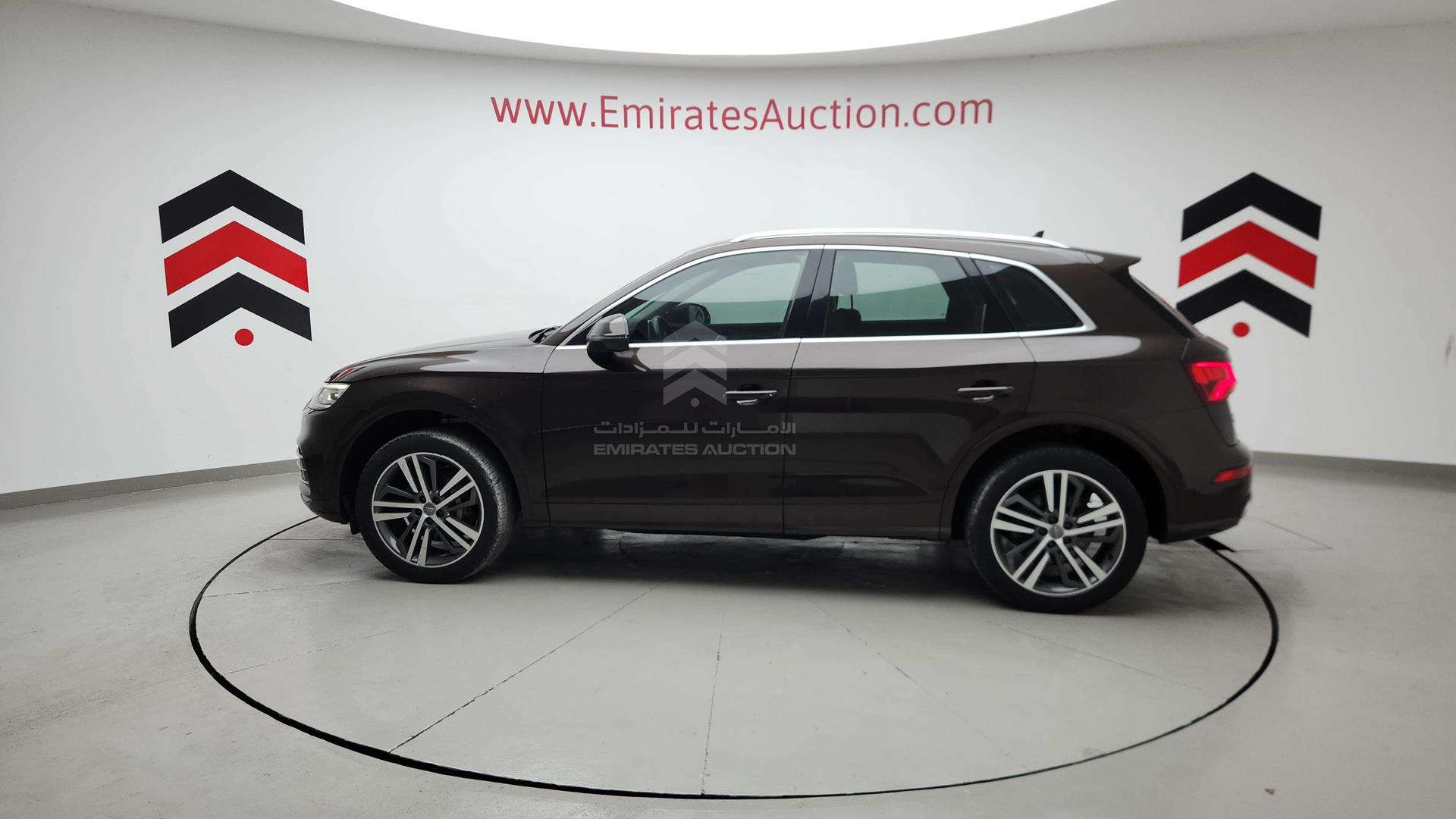 2018 AUDI Q5 VIN: WA1ZZZFY3J2134239